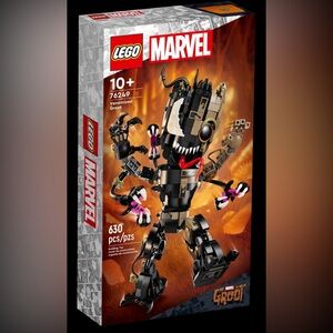 LEGO Marvel Venomized Groot Set - Black and White